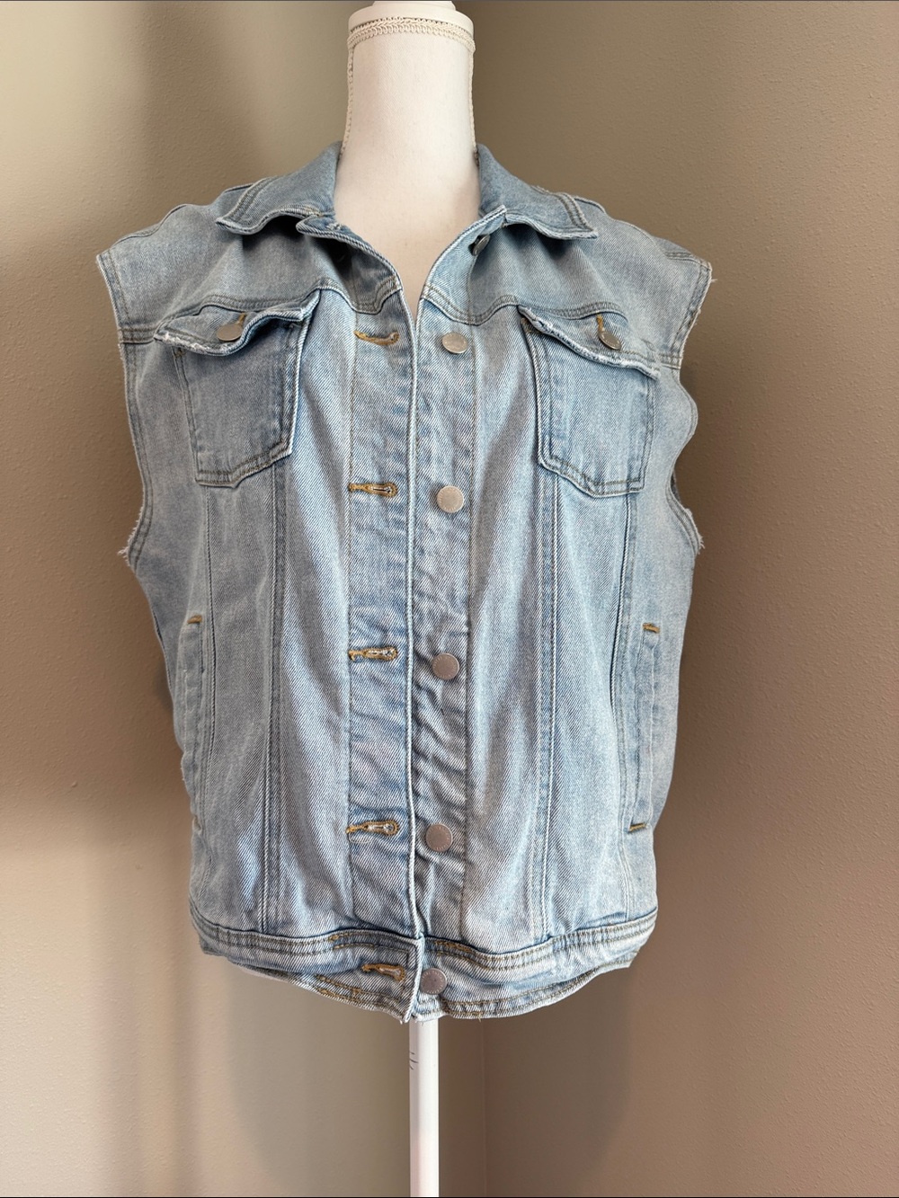 Universal Thread | Light Blue Denim Vest with Button Front | Medium